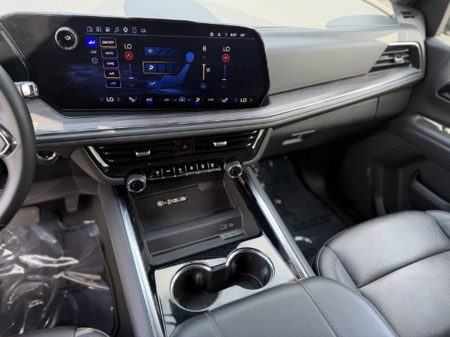 Used 2025 Chevrolet Tahoe LT AWD/4WD image 18