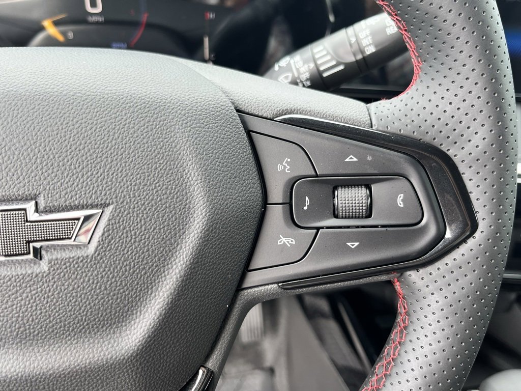 New 2026 Chevrolet Trax RS w/ Sunroof Package image 4