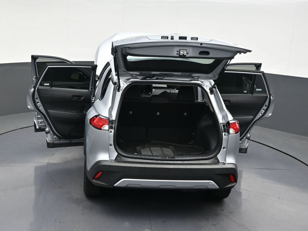 Used 2023 Toyota Corolla Cross LE FWD image 35