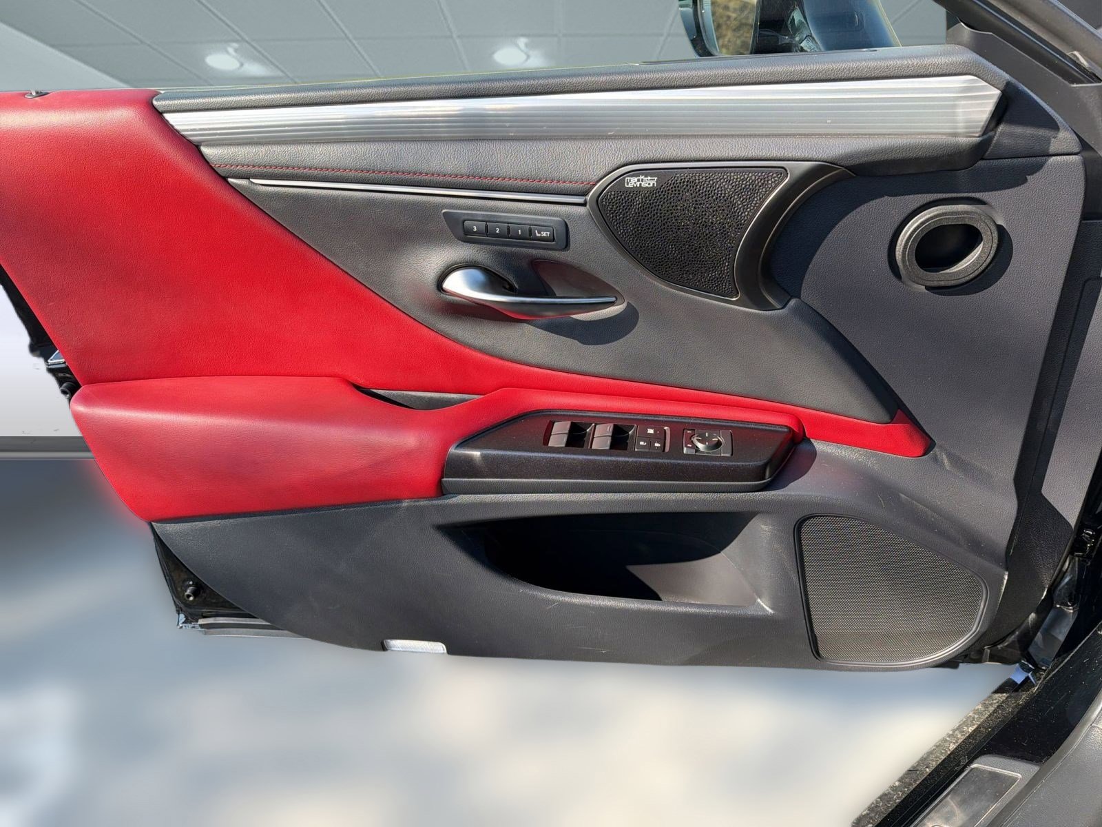 Used 2019 Lexus ES 350 F Sport w/ Accessory Package image 20