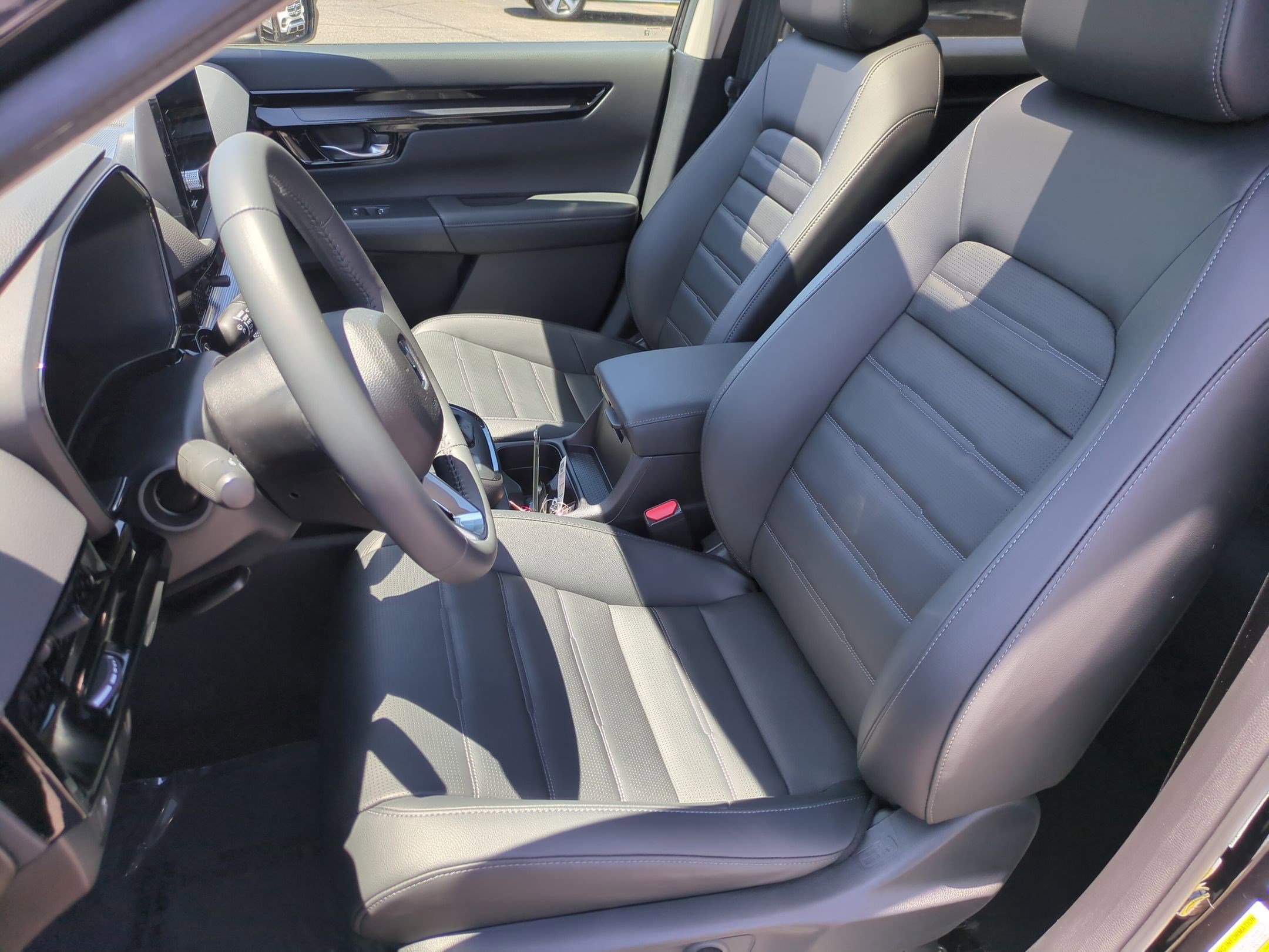 Used 2025 Honda CR-V EX-L image 14
