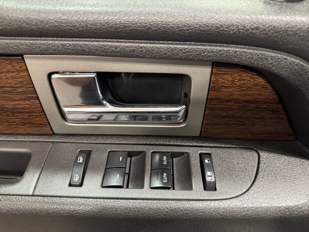 Used 2014 Ford F150 Lariat w/ Equipment Group 502A Luxury AWD/4WD image 16