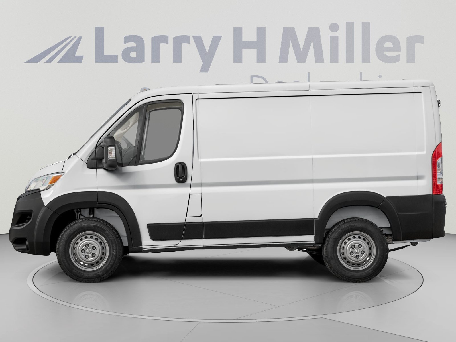 Used 2025 RAM ProMaster 1500 w/ Convenience Group FWD image 3