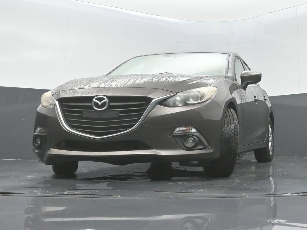 Used 2016 MAZDA MAZDA3 i Touring w/ Popular Equipment Package image 28