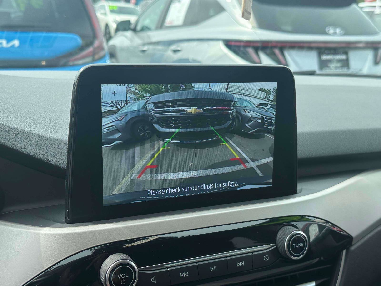 Used 2022 Ford Escape SE w/ Cold Weather Package image 26