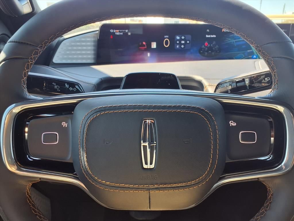 New 2026 Lincoln Navigator L Black Label image 8