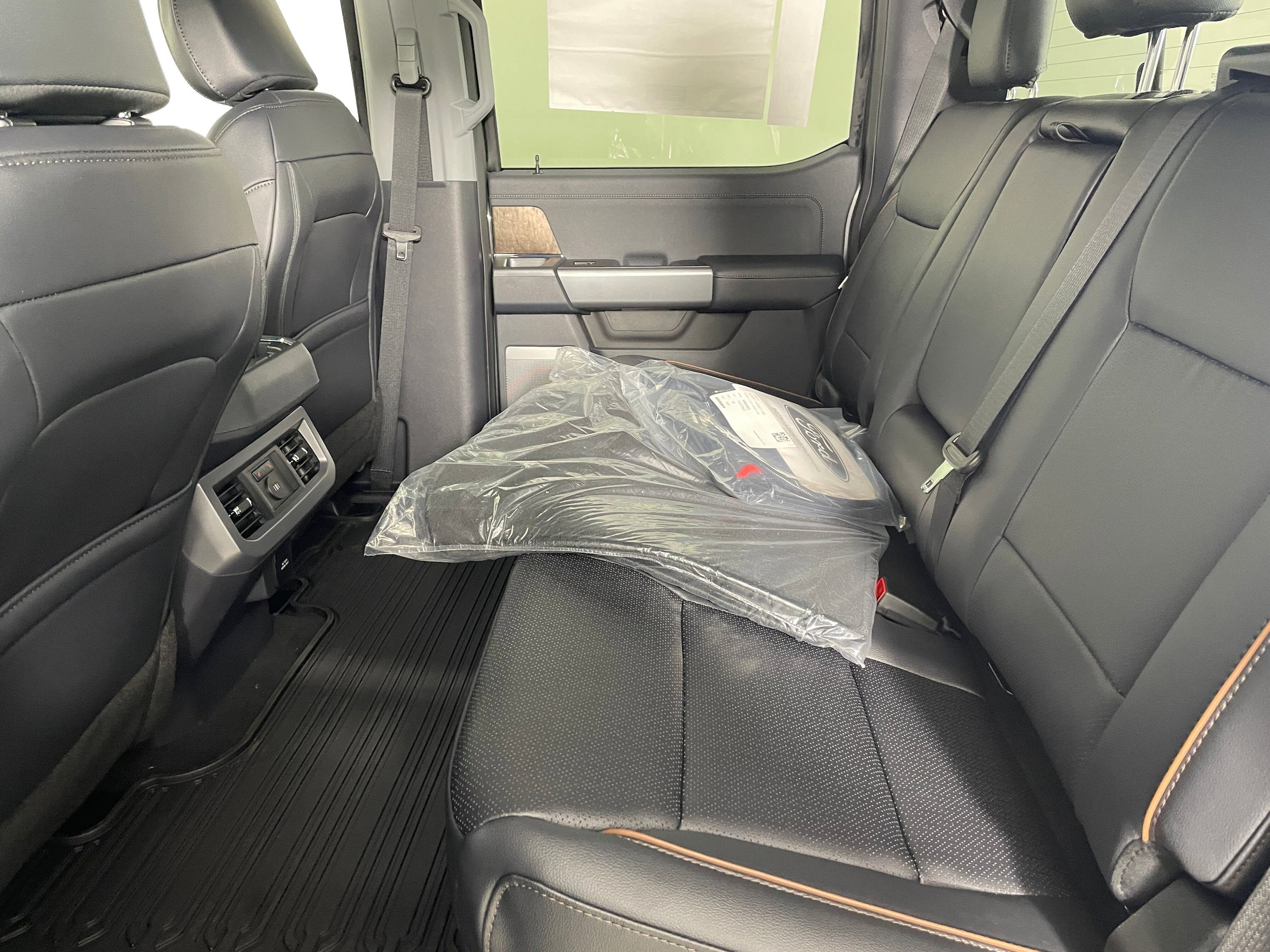 New 2026 Ford F350 Lariat w/ Lariat Premium Package AWD/4WD image 4