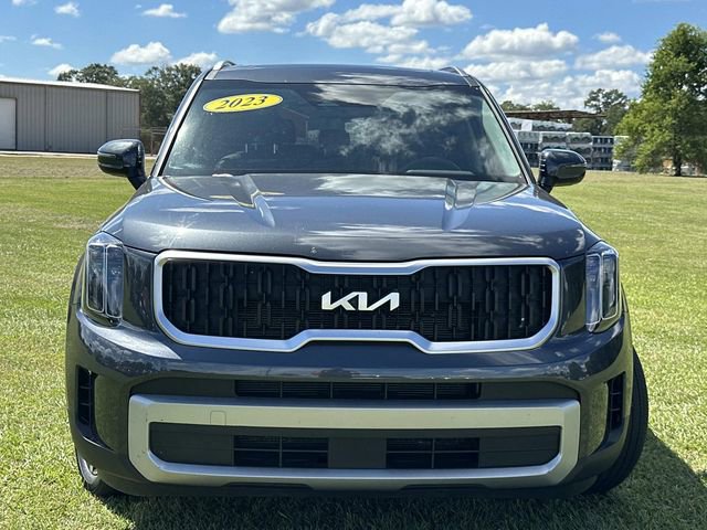 Used 2023 Kia Telluride EX image 3