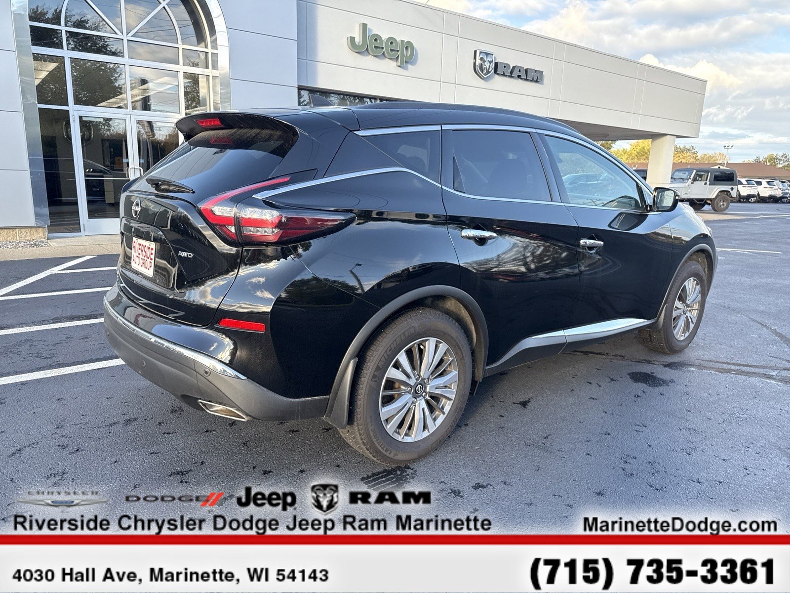 Used 2023 Nissan Murano S image 10