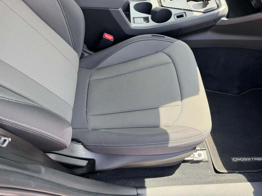 Used 2024 Subaru Crosstrek 2.0i AWD/4WD image 17