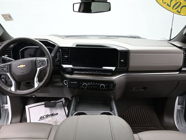 Used 2025 Chevrolet Silverado 2500 LT image 27