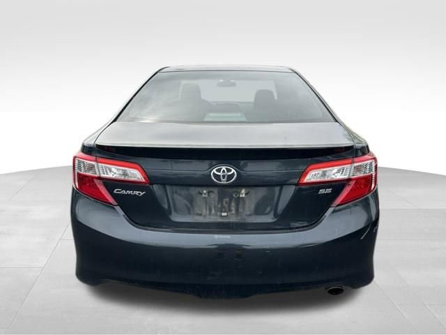 Used 2014 Toyota Camry SE FWD image 6