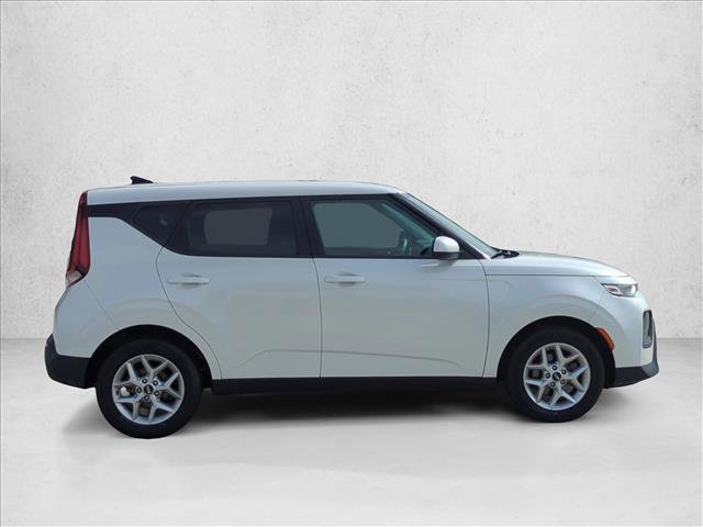 Used 2020 Kia Soul S FWD video 4