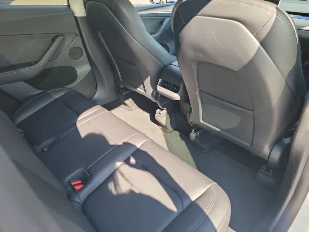 Used 2023 Tesla Model Y AWD image 33