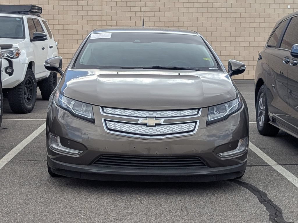 Used 2014 Chevrolet Volt Premium w/ Premium Trim Package FWD image 2