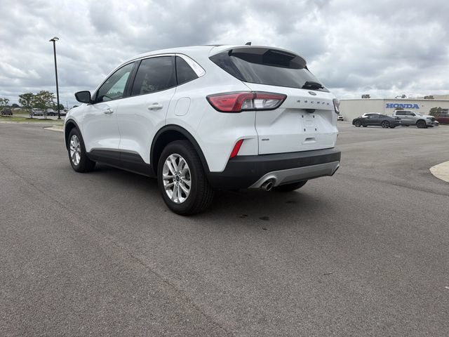 Used 2022 Ford Escape SE FWD image 3