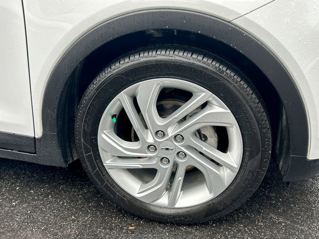 Certified 2023 Chevrolet Bolt LT image 33