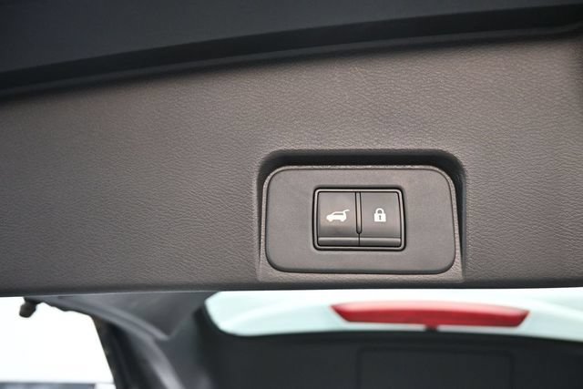 Used 2024 Nissan Rogue SV FWD image 32