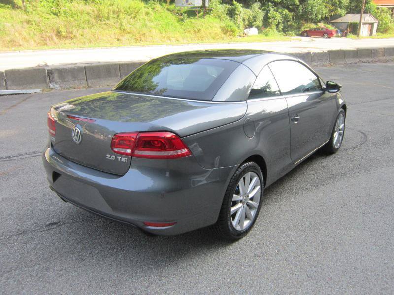 Used 2013 Volkswagen Eos Komfort FWD image 11
