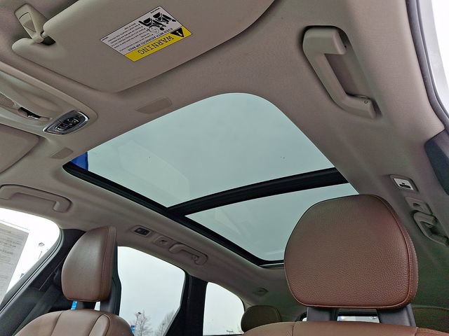 Used 2018 Volvo XC60 T6 Momentum w/ Advanced Package image 21