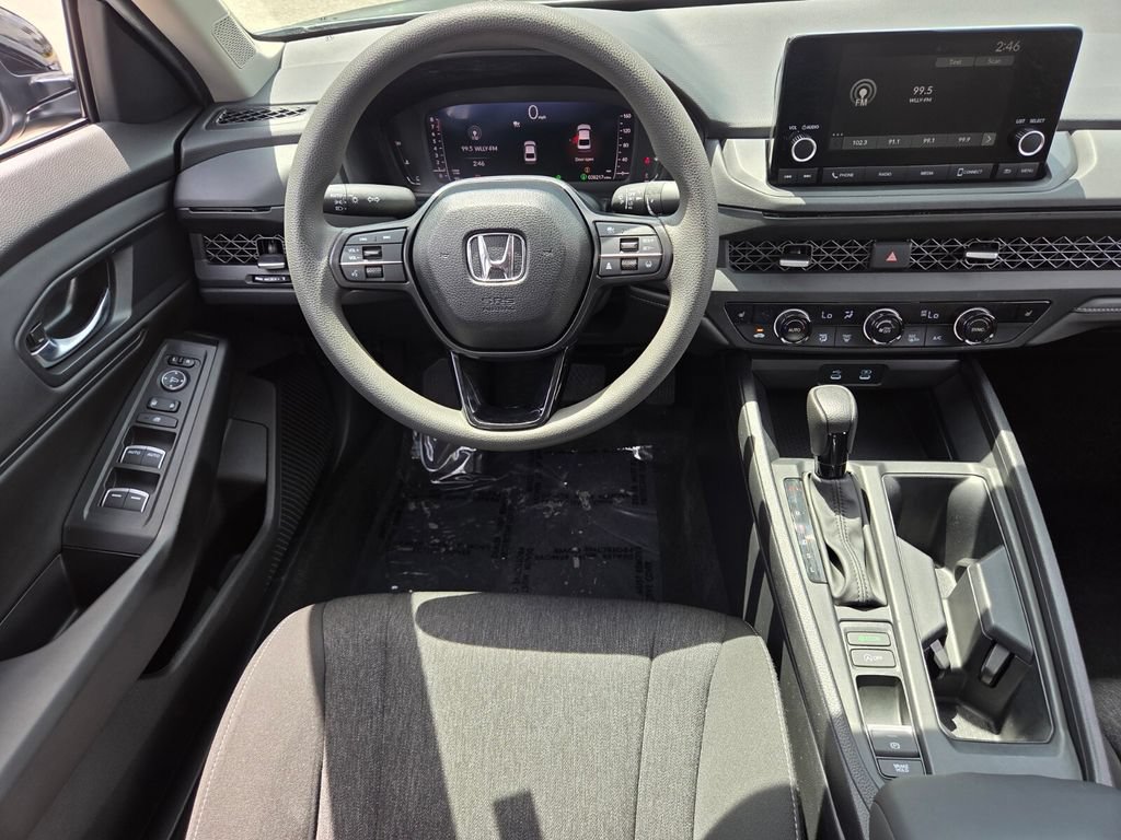 Certified 2025 Honda Accord SE image 12