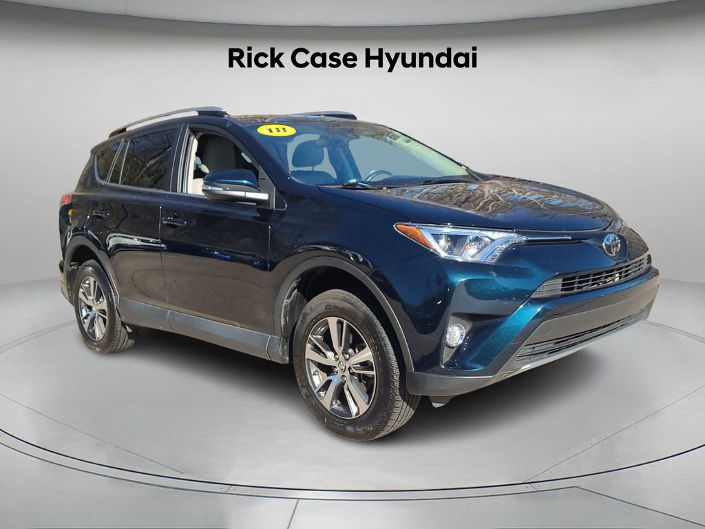 Used 2018 Toyota RAV4 XLE image 9