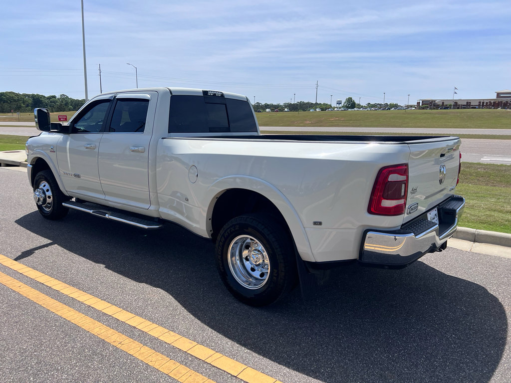 Used 2019 RAM 3500 Limited w/ Max Tow Package image 10