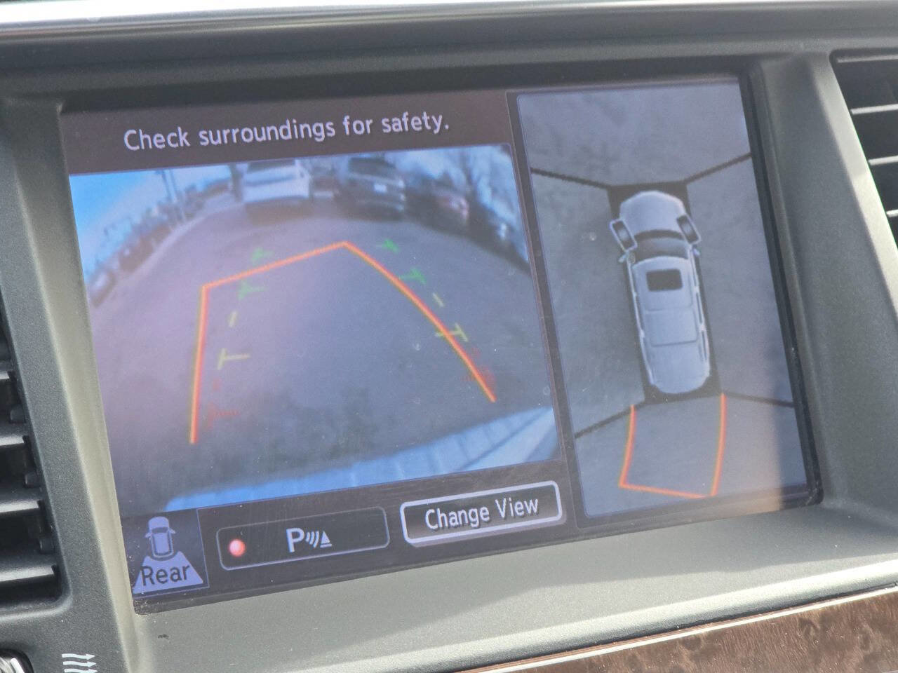 Used 2017 INFINITI QX80 4WD w/ Driver Assistance Package image 14