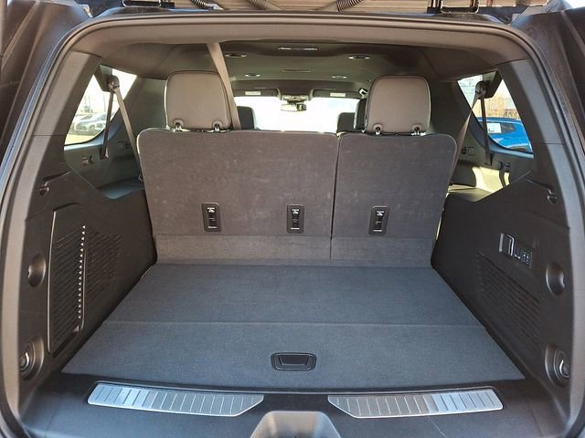 Used 2025 GMC Yukon XL Denali image 31