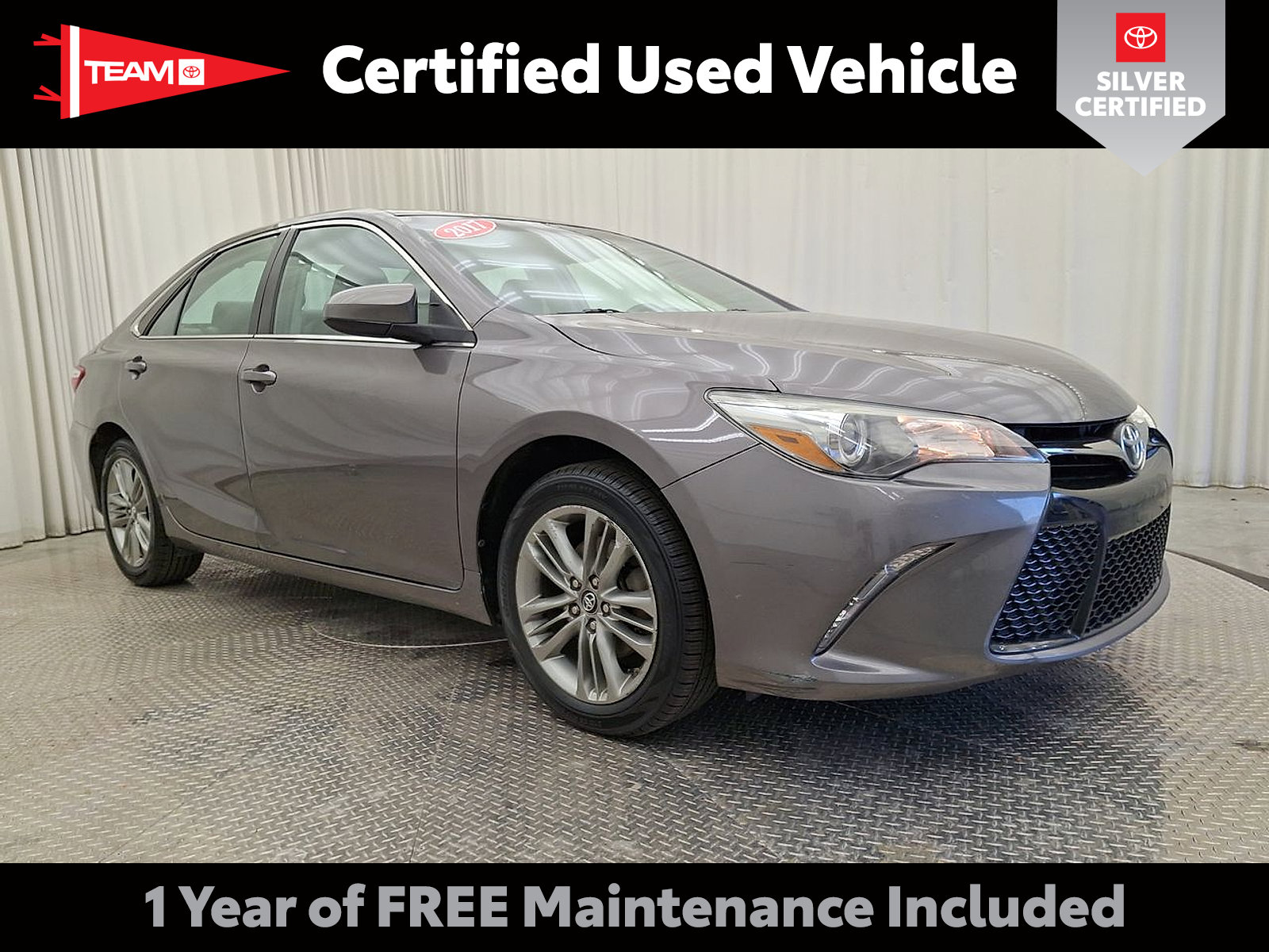 Used 2017 Toyota Camry SE w/ Moonroof Package image 1