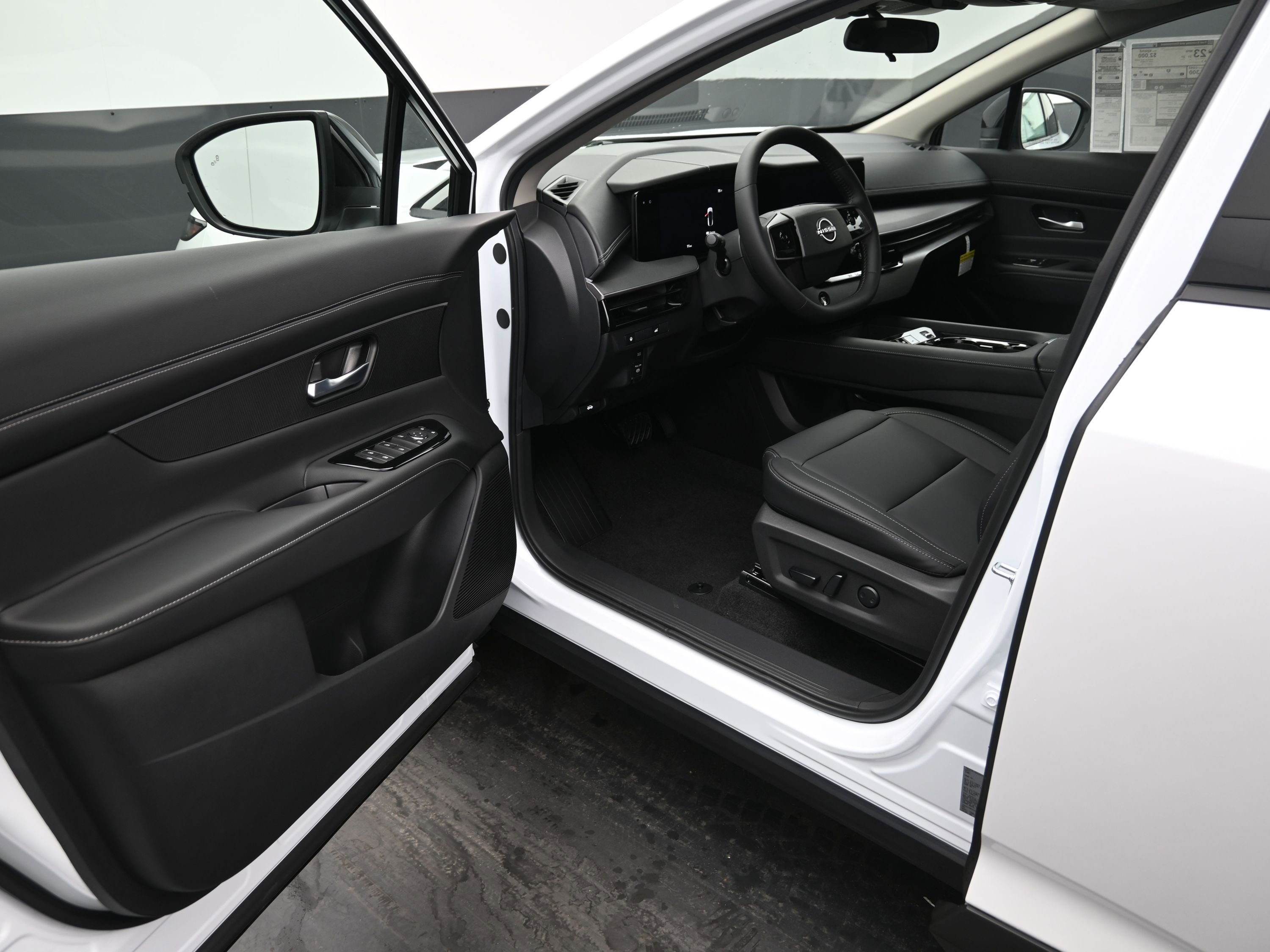 New 2025 Nissan Murano SV image 14