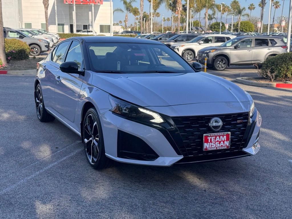 New 2026 Nissan Altima 2.5 SR FWD image 2