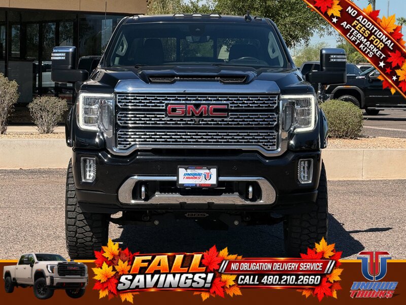 Used 2021 GMC Sierra 2500 Denali w/ Denali Black Diamond Edition AWD/4WD image 2