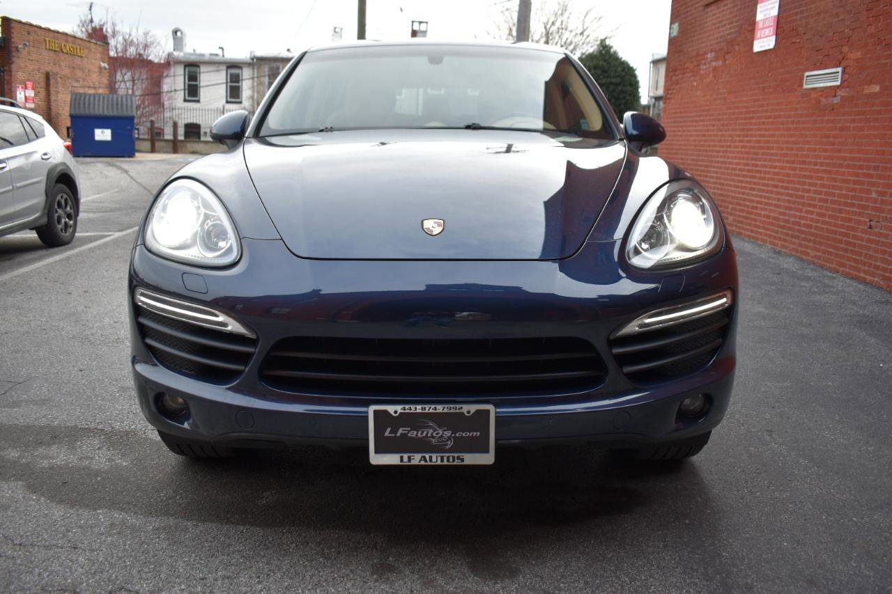 Used 2014 Porsche Cayenne S AWD/4WD image 9