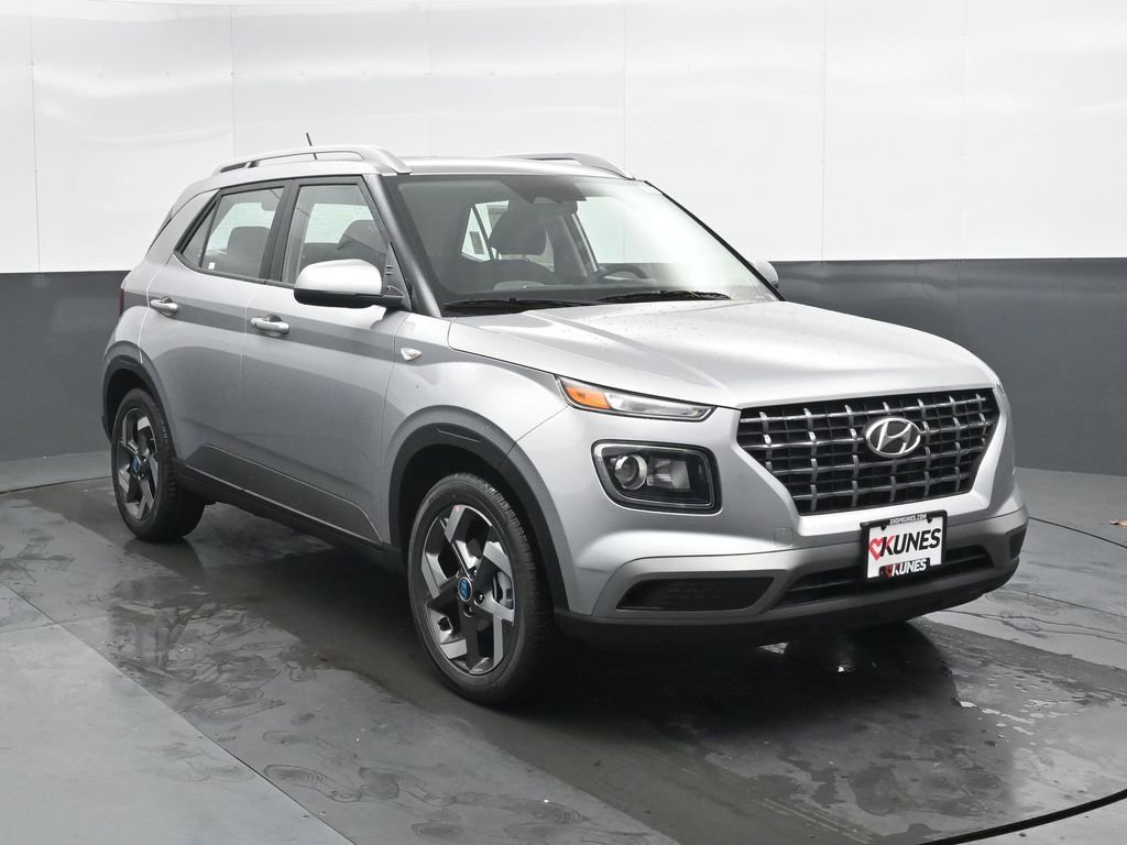 New 2026 Hyundai Venue SEL FWD image 4