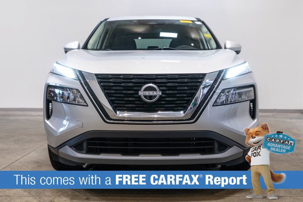 Used 2023 Nissan Rogue SV AWD/4WD image 2
