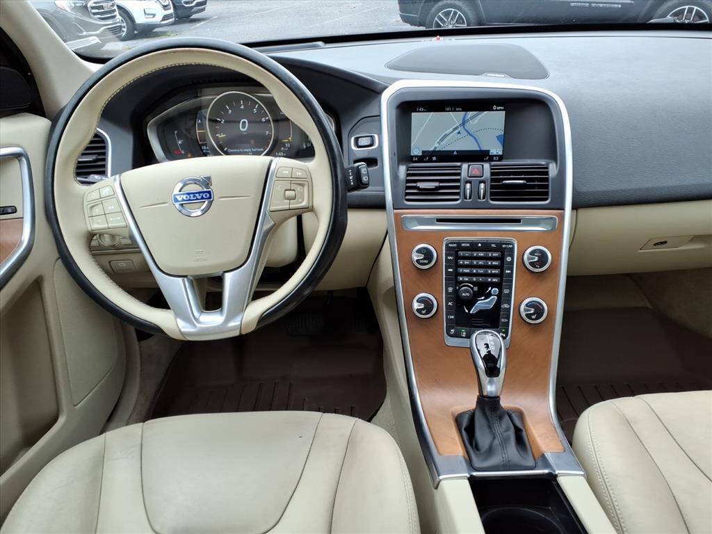 Used 2015 Volvo XC60 T5 Platinum FWD image 13
