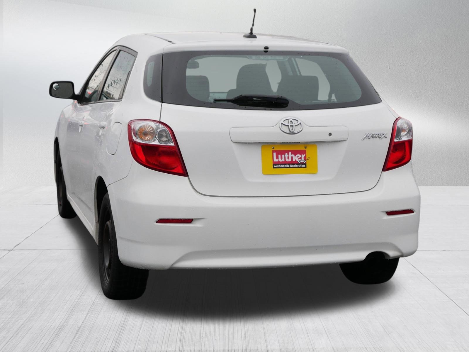 Used 2011 Toyota Matrix FWD image 6