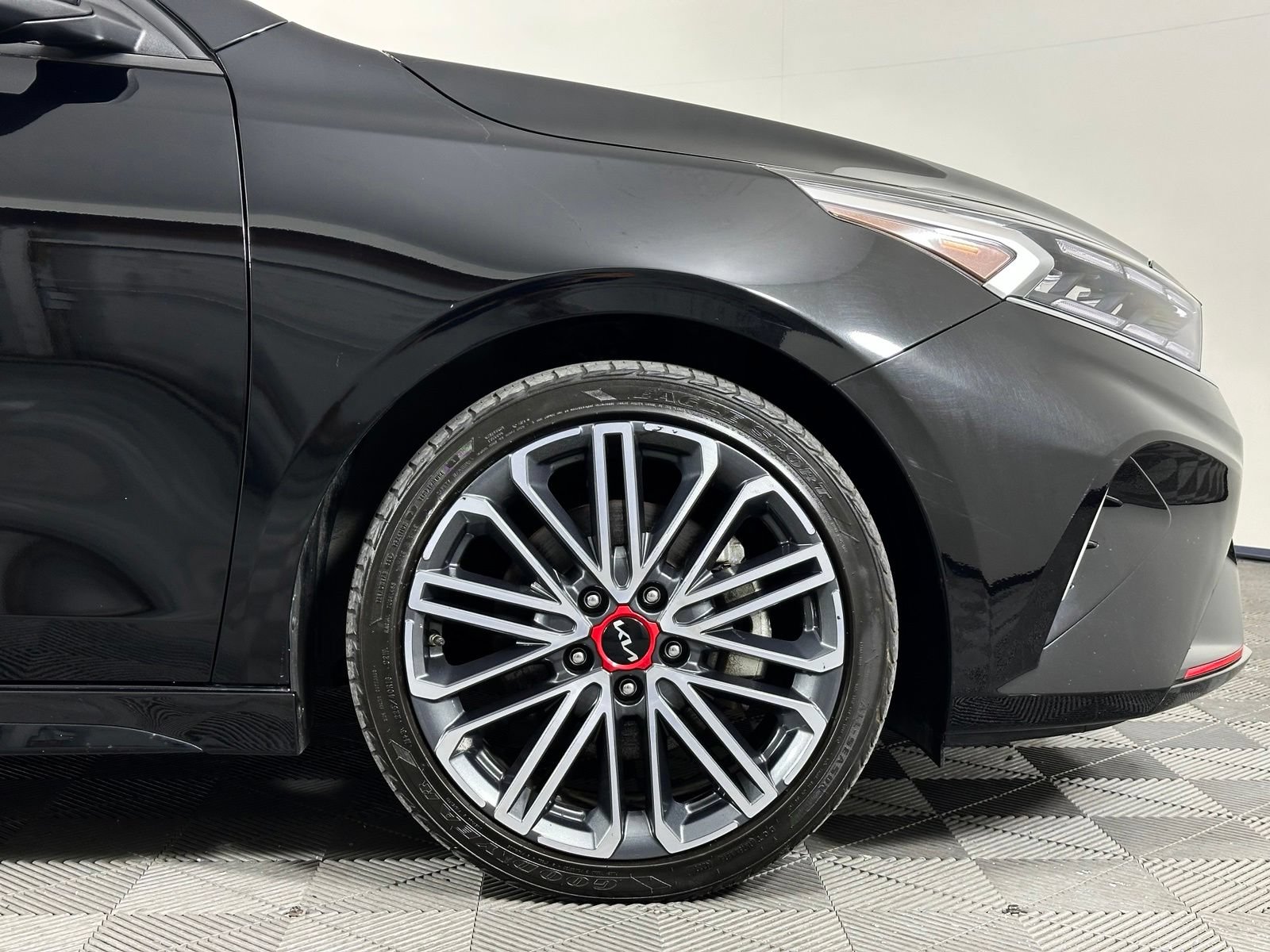 Used 2024 Kia Forte GT w/ GT2 Package FWD image 8