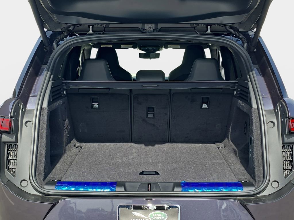 New 2026 Land Rover Range Rover Sport SV image 12