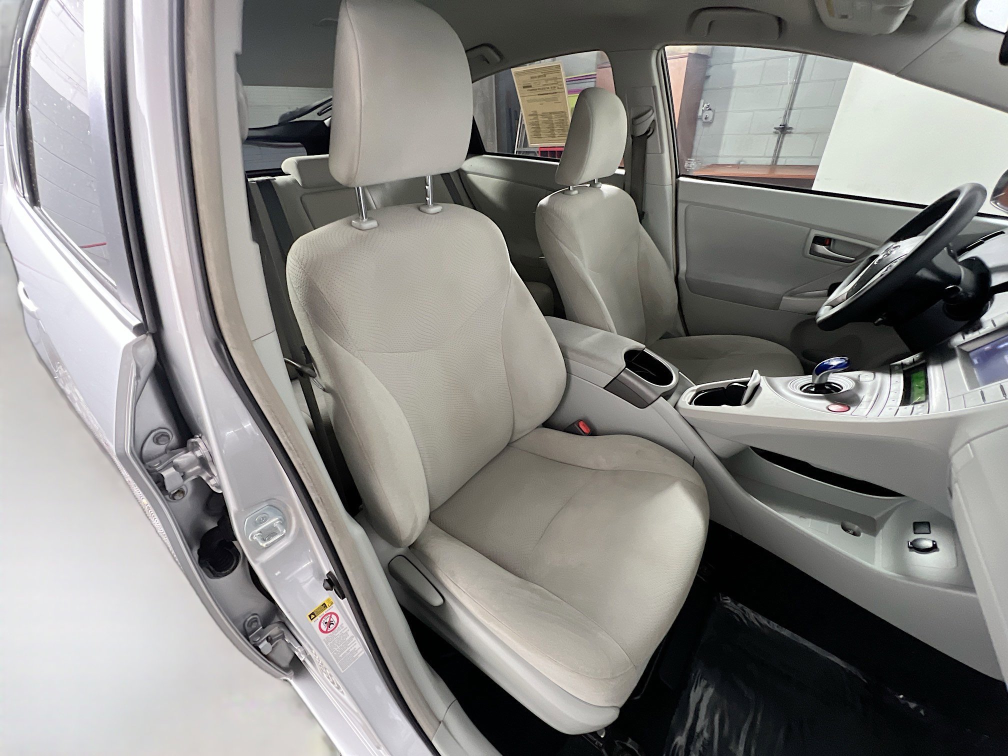 Used 2015 Toyota Prius Two image 30