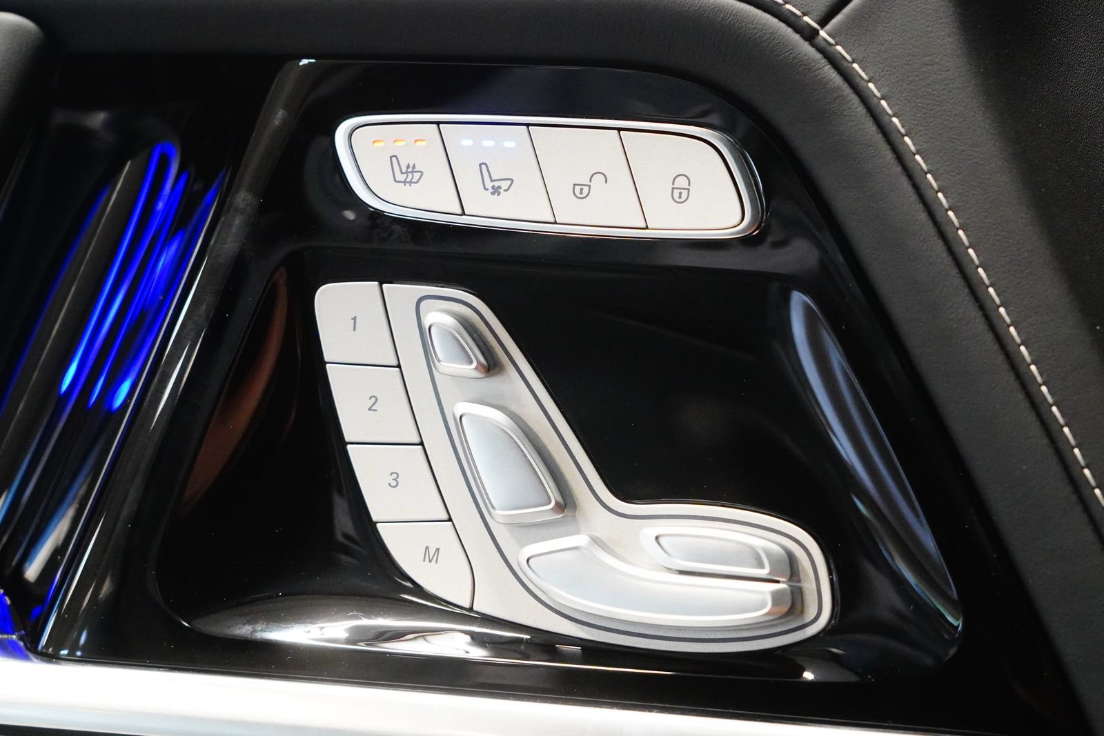 New 2027 Mercedes-Benz G 580 e image 31