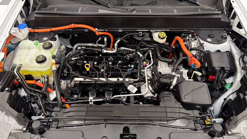 Certified 2026 Ford Maverick XLT FWD image 8