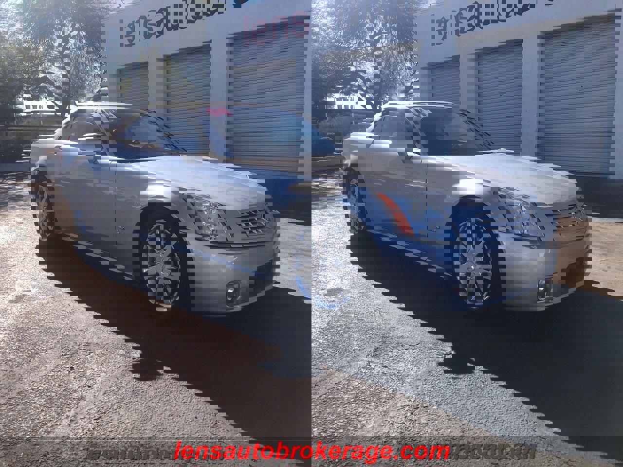 Used 2004 Cadillac XLR image 2