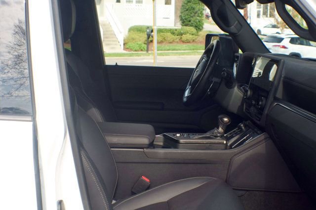 Used 2024 Lexus GX 550 image 45