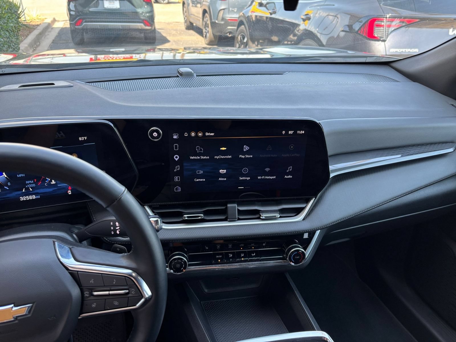 Used 2025 Chevrolet Equinox LT FWD image 16