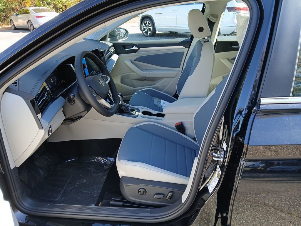 New 2026 Volkswagen Jetta SE image 9