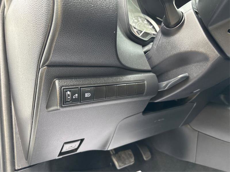Used 2022 Toyota Corolla LE image 27