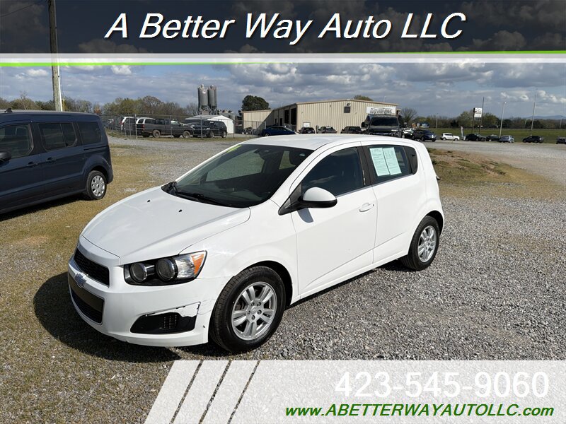 Used 2014 Chevrolet Sonic LT FWD image 1