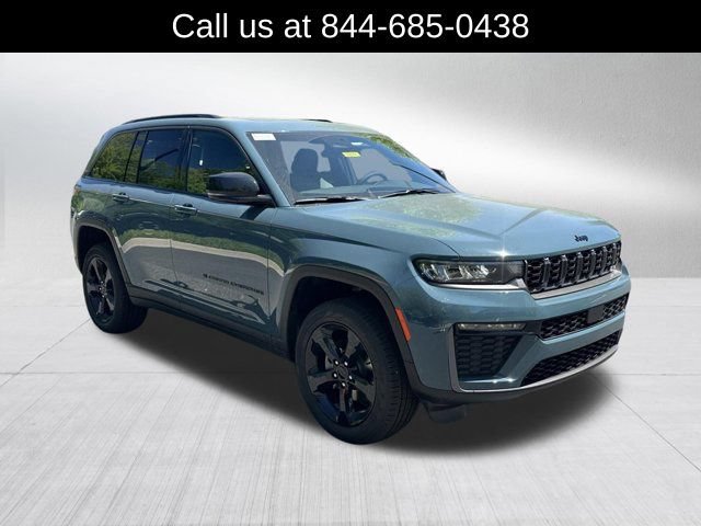 New 2026 Jeep Grand Cherokee Limited w/ Limited Altitude Package RWD image 3